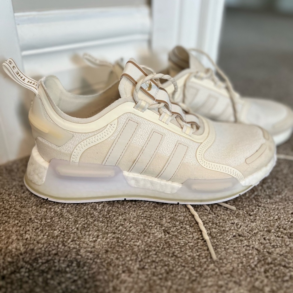 Cream Adidas Sneakers